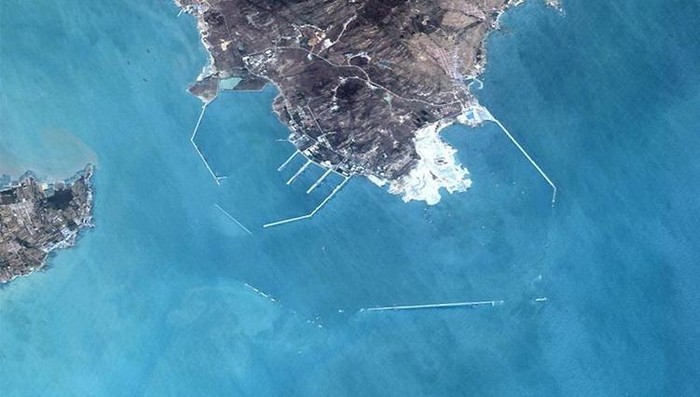 Hình ảnh vệ tinh vịnh Á Long, đảo Hải Nam, Trung Quốc chụp ngày 12/5/2011